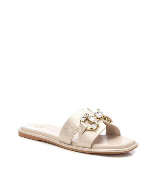 Xti White Flat Sandals
