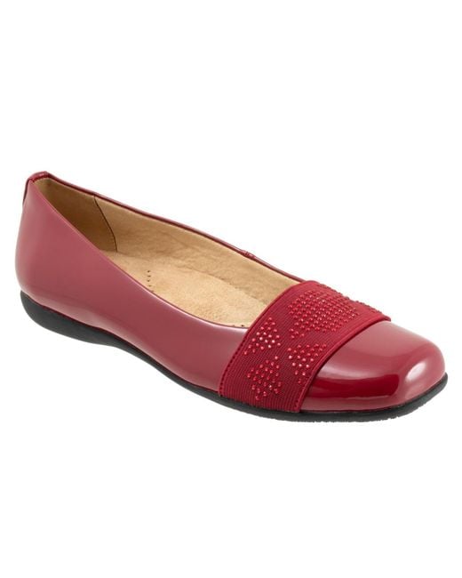 Trotters Red Samantha Flat