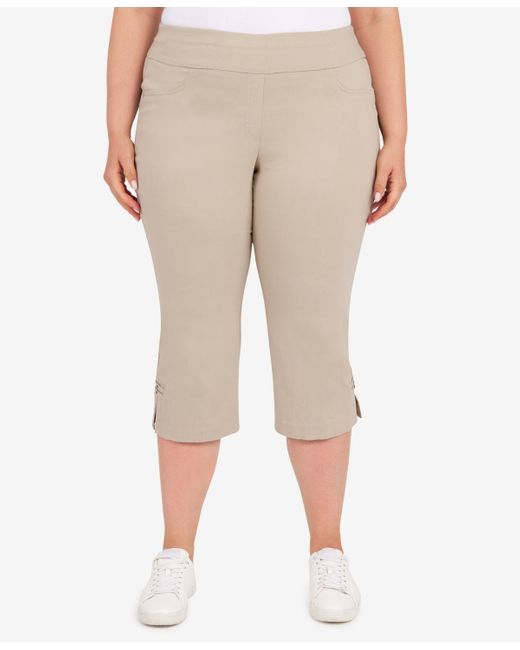 hearts of palm Natural Plus Size Essentials Solid Pull-on Capri Pants