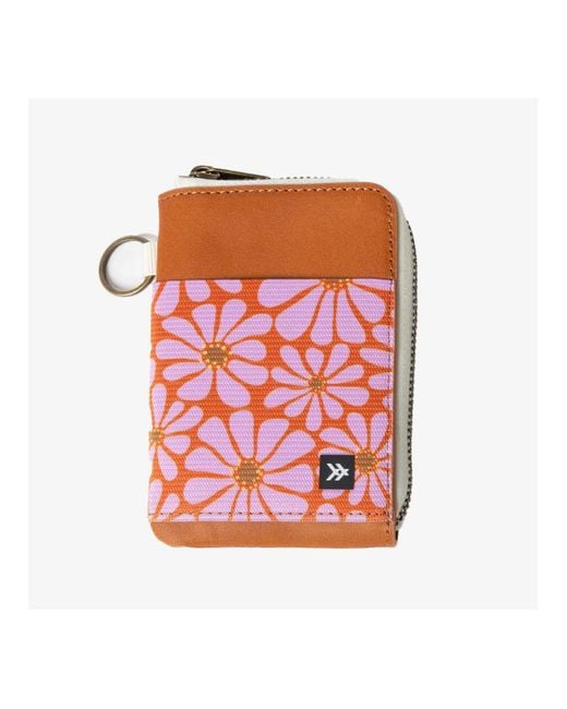 Thread Wallets Red Realtree Edge Zipper Wallet