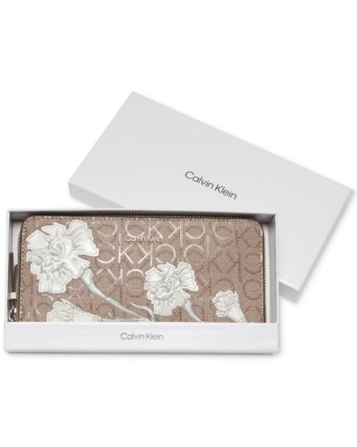 Calvin Klein Natural Audrey Floral Signature Boxed Wallet