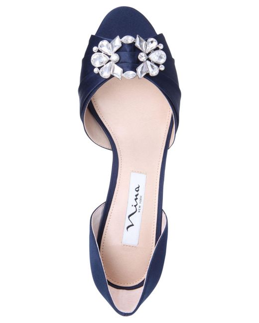 nina charisa pumps