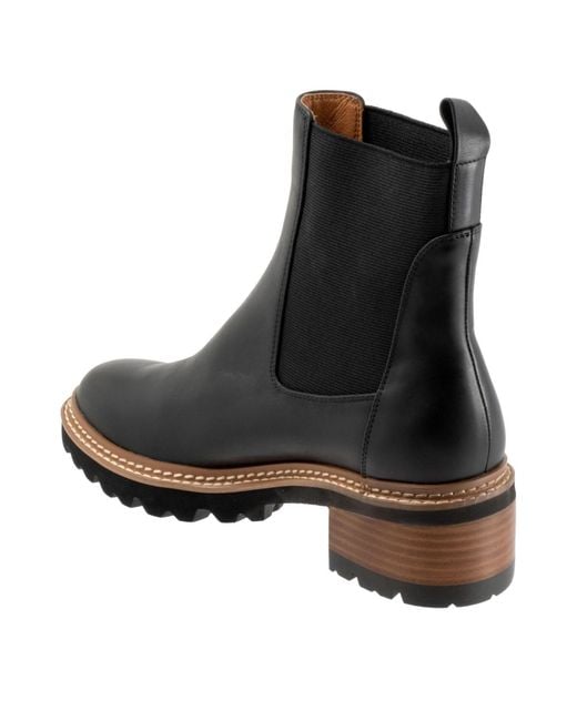 EOS FOOTWEAR Black Linear Boot