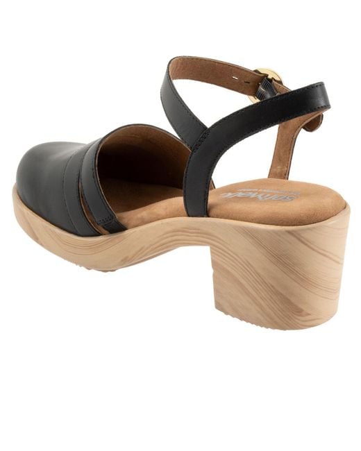 Softwalk® Black Fillmore Clog
