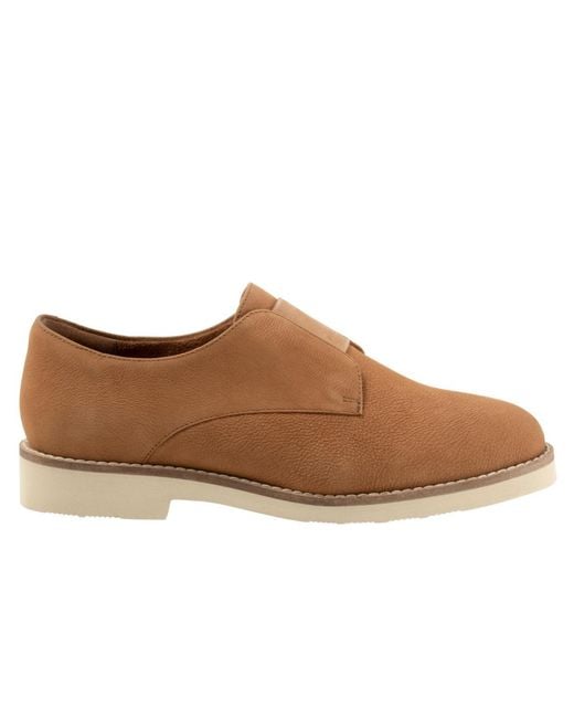 Softwalk® Brown Wexford Flat