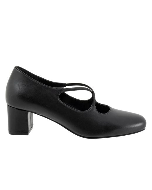 Trotters Black Demi Pumps