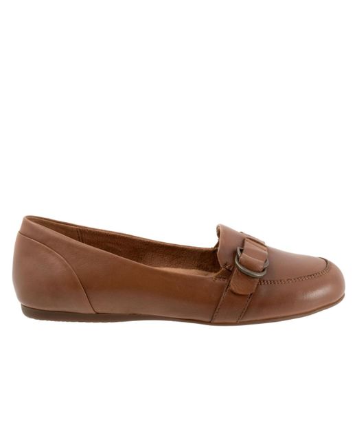 Softwalk® Brown Serra Flat