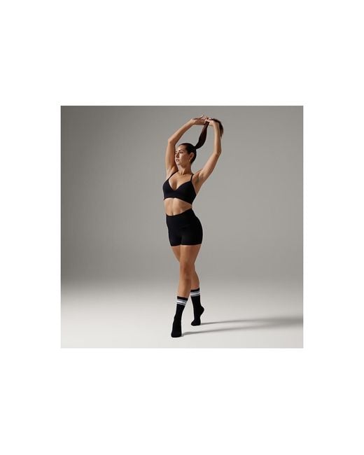 Tavi Black Hot Short