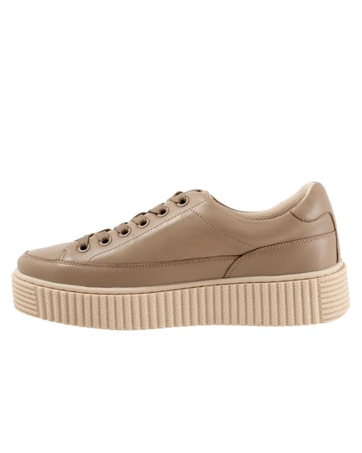 Trotters Natural Baylor Sneaker