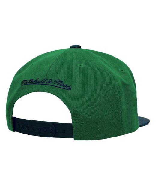 Mitchell & Ness Green Dallas Stars Core Team Ground 2.0 Snapback Hat for men