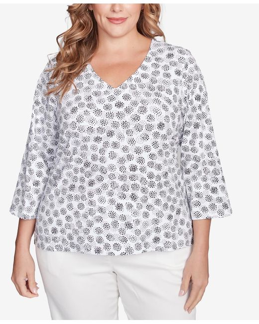 hearts of palm Gray Plus Size Printed Essentials V-neck Top