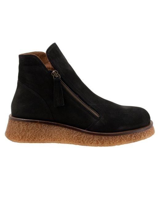BUENO Black Phoenix Boot