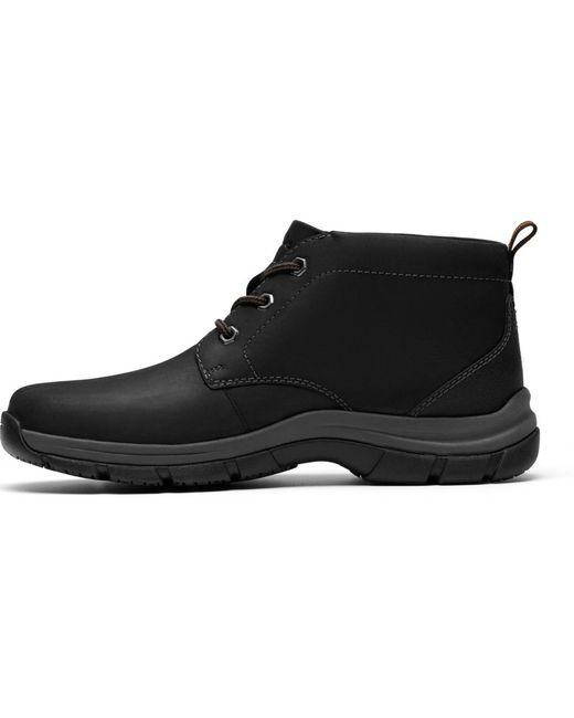 Clarks Black Collection Walpath Chukka Boots for men