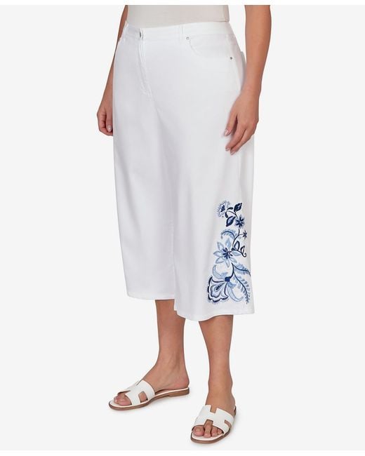 Ruby Rd White Plus Size Embroidered Hem Denim Capri Pants