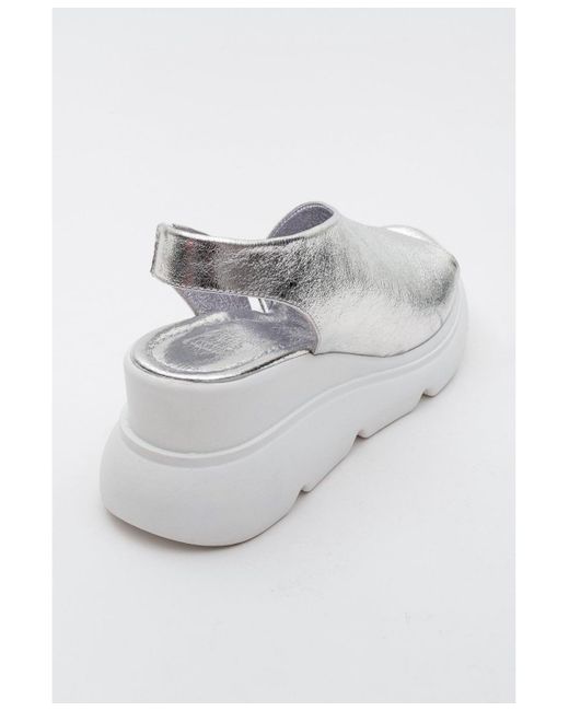 Forever & Always Shoes Gray Agusto Leather Platform Sandal ()