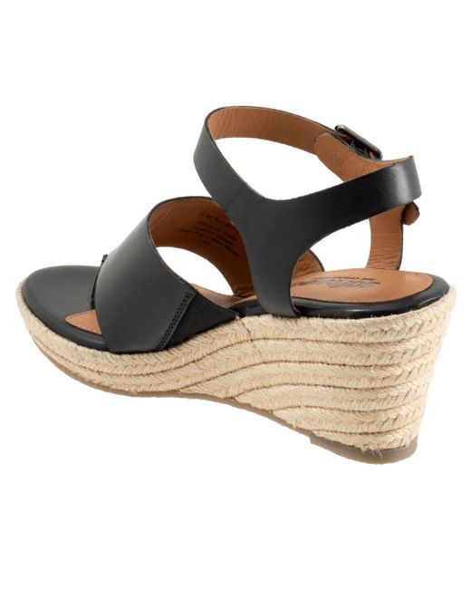 Softwalk® Black Hilo Sandal