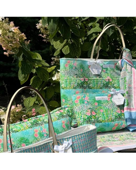 Evelyn & Kate Green Floral Quilted Pouch