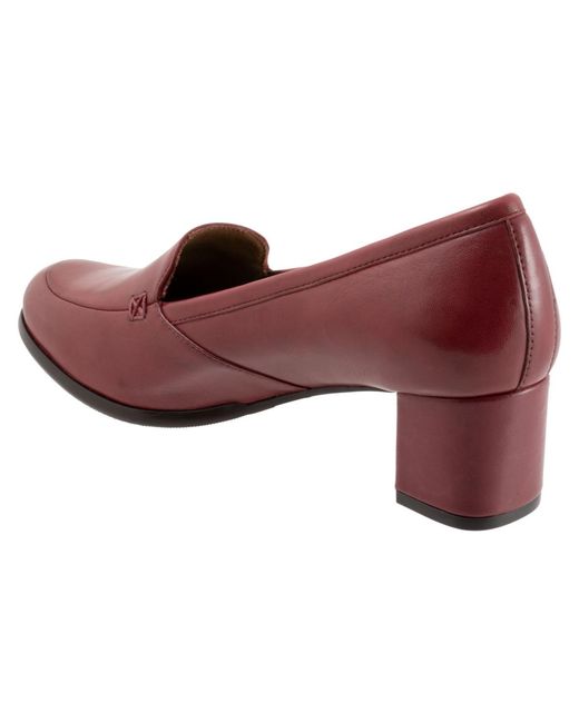 Trotters Red Cassidy Pump