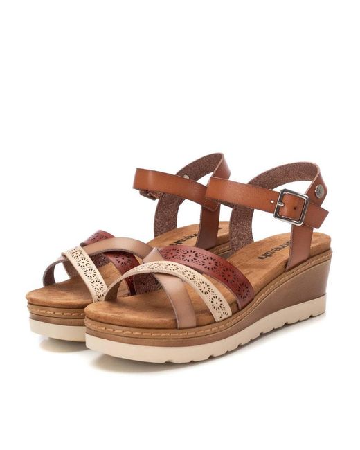 Xti Brown Refresh By Flat Sandals