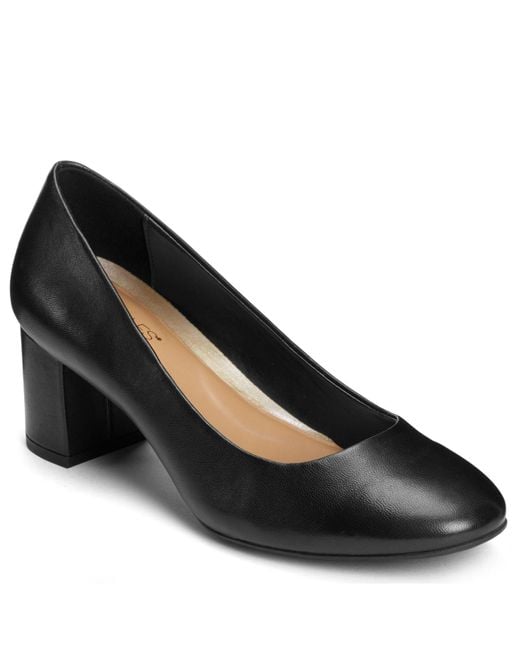 Aerosoles top black pumps