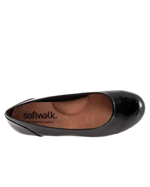 Softwalk® Black Sonoma Flat