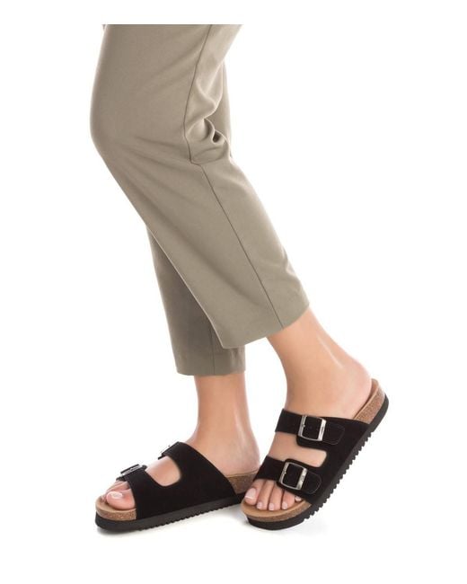 Xti Black Flat Sandals