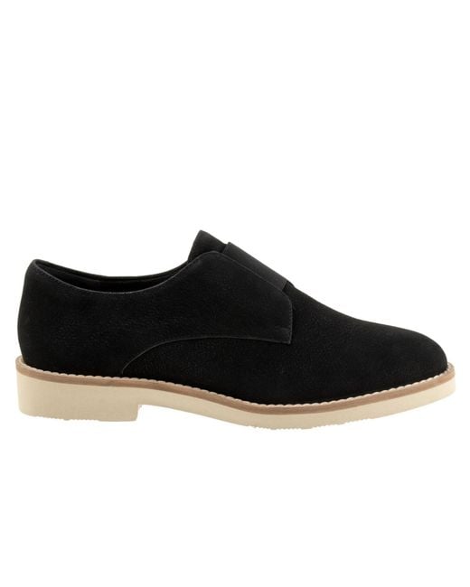Softwalk® Black Wexford Flat