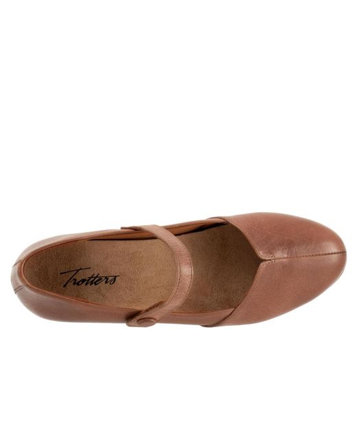 Trotters Brown Irene Flat