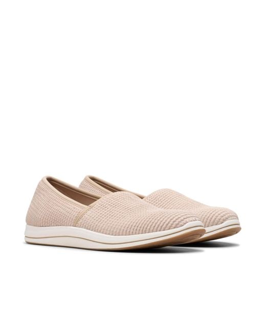 Clarks Natural Cloud Steppers Breeze Stretch Closed Toe Shoes