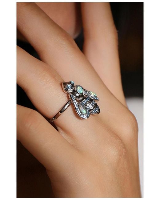 Retro Chic White Honey Bee Ring