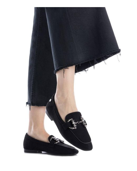 Xti Black Pointed Toe Flats By
