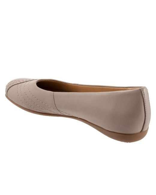 Trotters White Sasha Flat