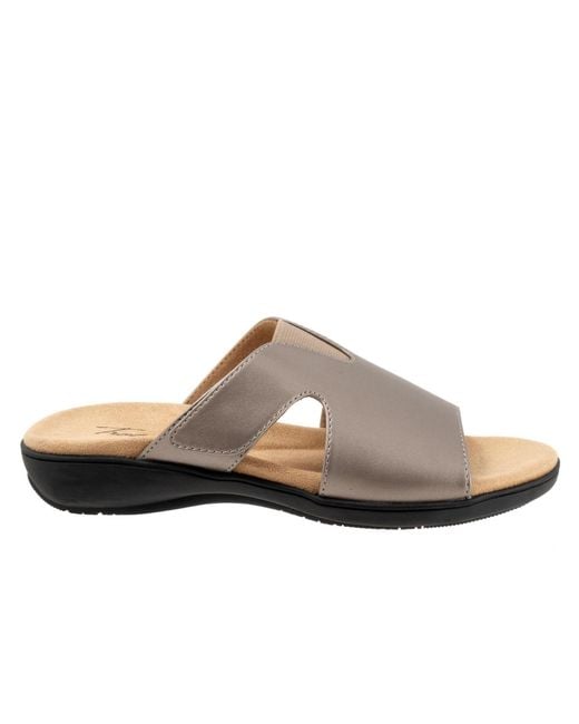 Trotters Brown Roxine Sandal