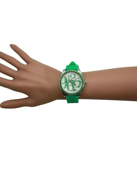 Olivia Pratt Green Round Big Face