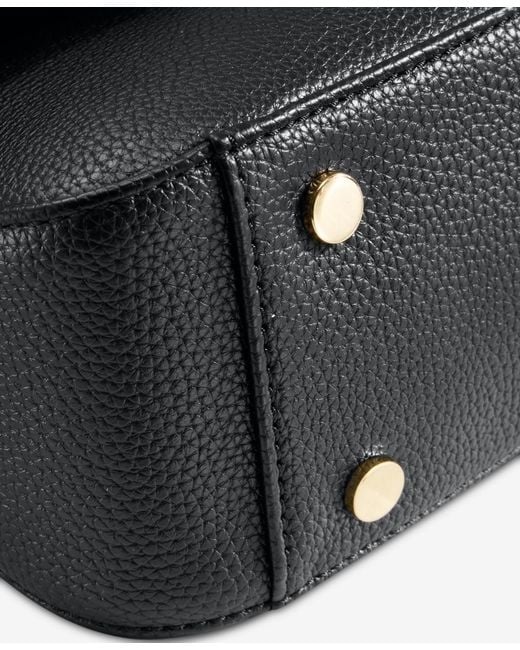 On 34th Black Jynna Medium Solid Shoulder Bag