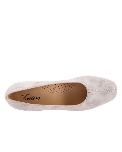 Trotters White Doris Pump