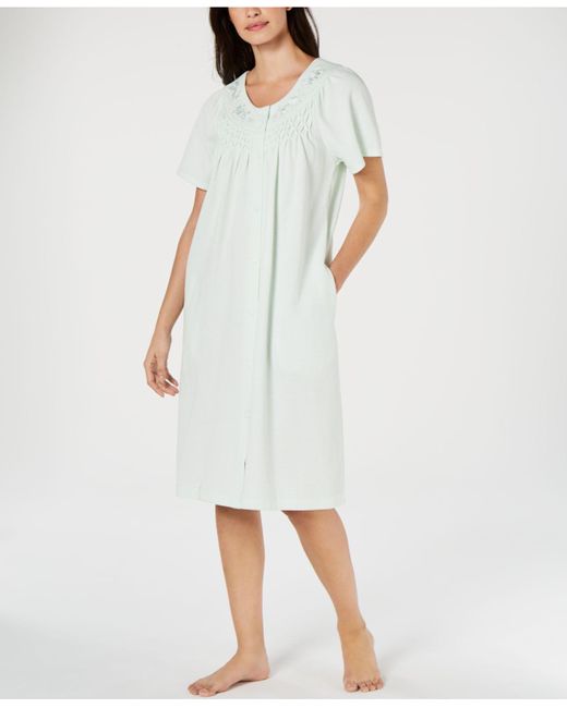 Miss Elaine Cotton Flowerembroidery Waffleknit Gripper Robe in Mint