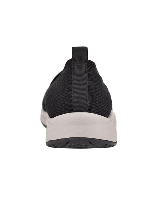 Easy Spirit Black Tech Round Toe Casual Slip-on Flats