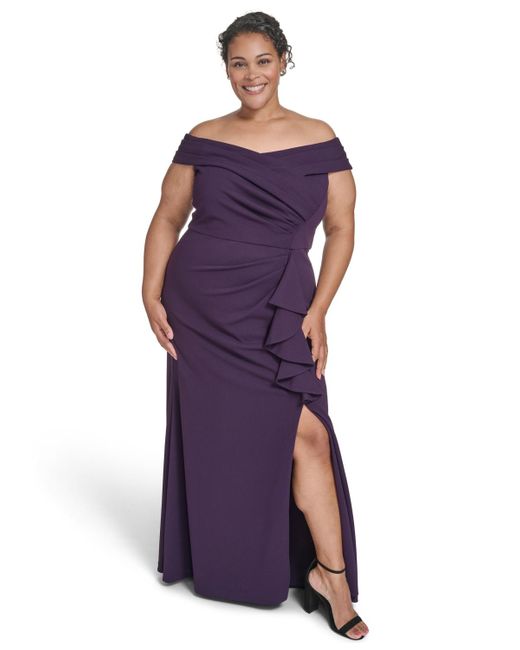 green emerald velvet dress Amazon.com: Eliza J Women's Plus Size V-Neck Long-Sleeved Sequinned Gown  (Ruby Red, 14W) : Clothing, Shoes & Jewelry