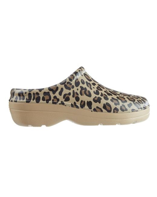 Totes White Bailey Molded Clogs