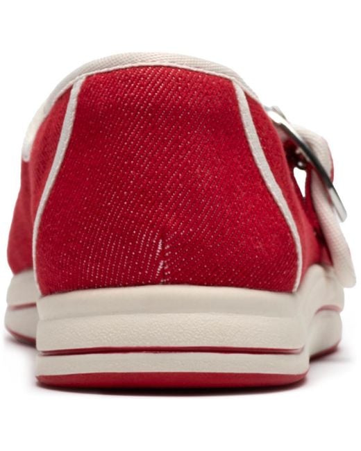 Clarks Red Breeze Janey Round Toe Flats