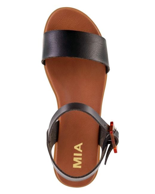 MIA Brown Peyton Round Toe Flat Sandals