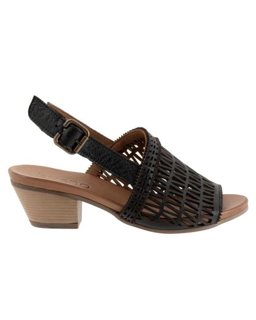 BUENO Brown Lia Pump