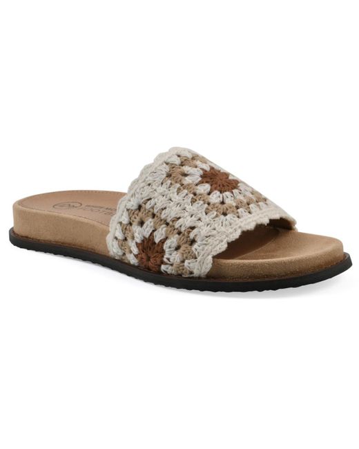 White Mountain Brown Maxim Round Toe Flat Sandals