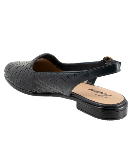 Trotters Black Lea Flat