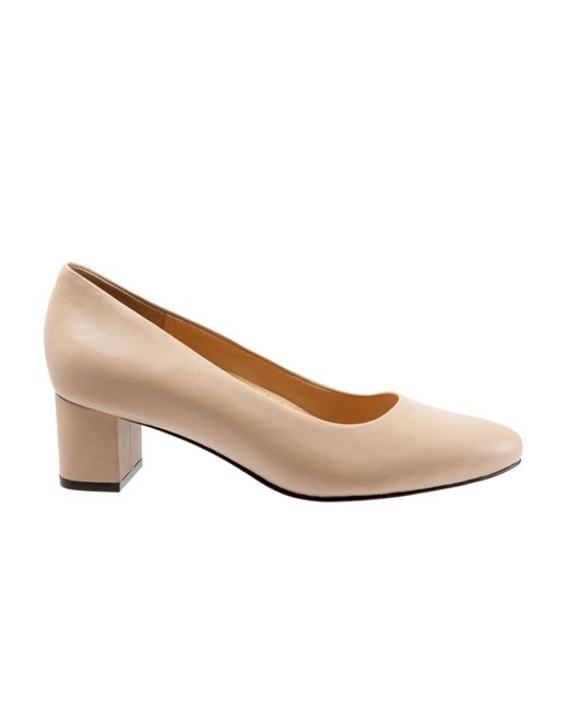 Trotters Natural Kari Pumps
