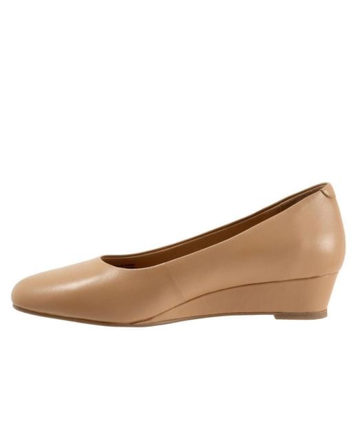 Trotters White Denisse Pump
