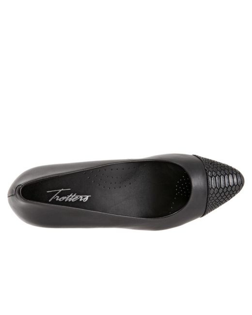 Trotters Black Kiki Pump
