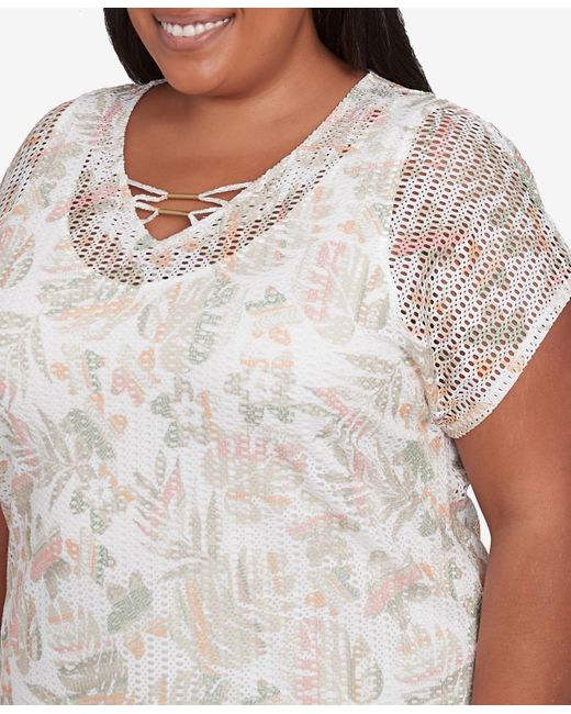 hearts of palm White Plus Size Spring Forward Short Sleeve Textured Top