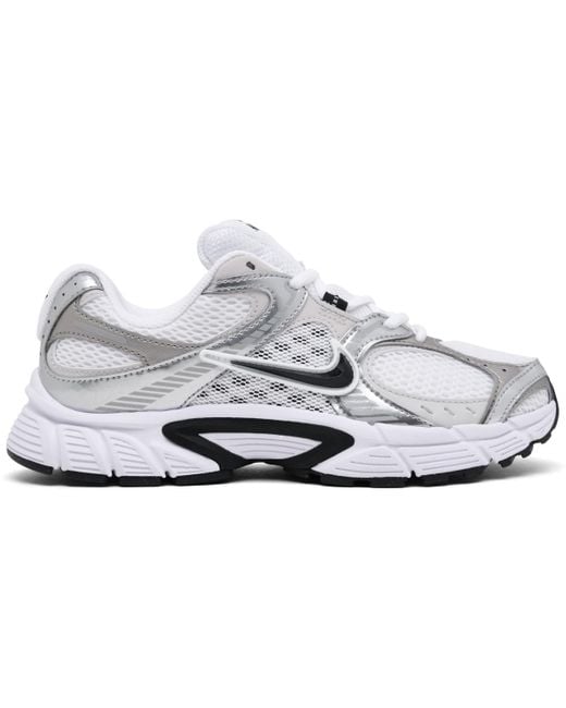 nike running shoes finish line